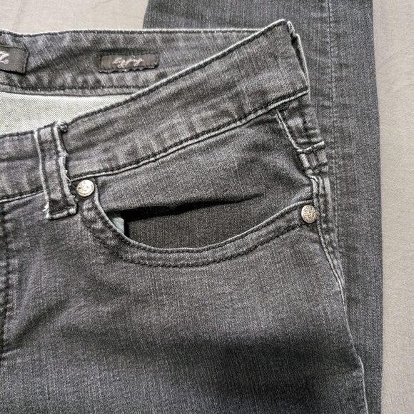 Seven7 womens faded black skinny jean jegging size 12 - Picture 2 of 12